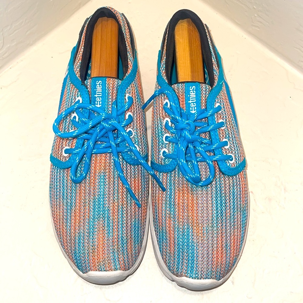 ETNIES SCOUT WOMAN’S SHOE BLUE/MULTICOLOR TOP SZ 8 PRE OWNED EXCELLENT CONDITION - Picture 2 of 15